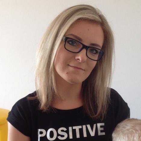 Totally Average/Innocent MILF gets her Lez Freak on #r8k1HOin