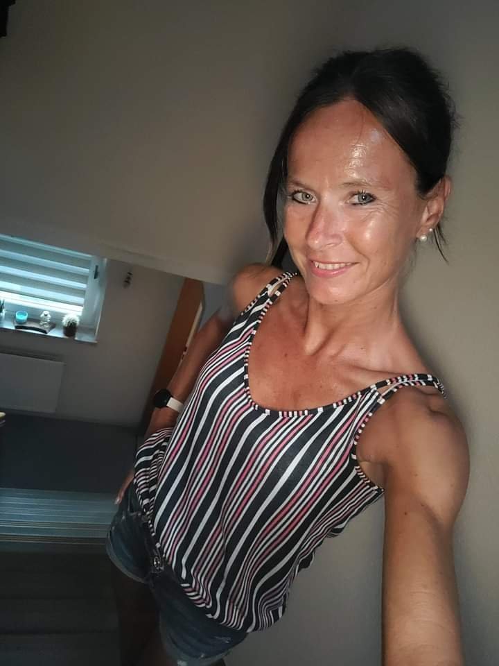 Milf MARTINA #ayYghim0